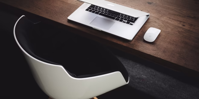 Excel n'est pas seulement un tableur, c'est un véritable outil de productivité doté de fonctionnalités avancées qui révolutionnent le traitement des données.