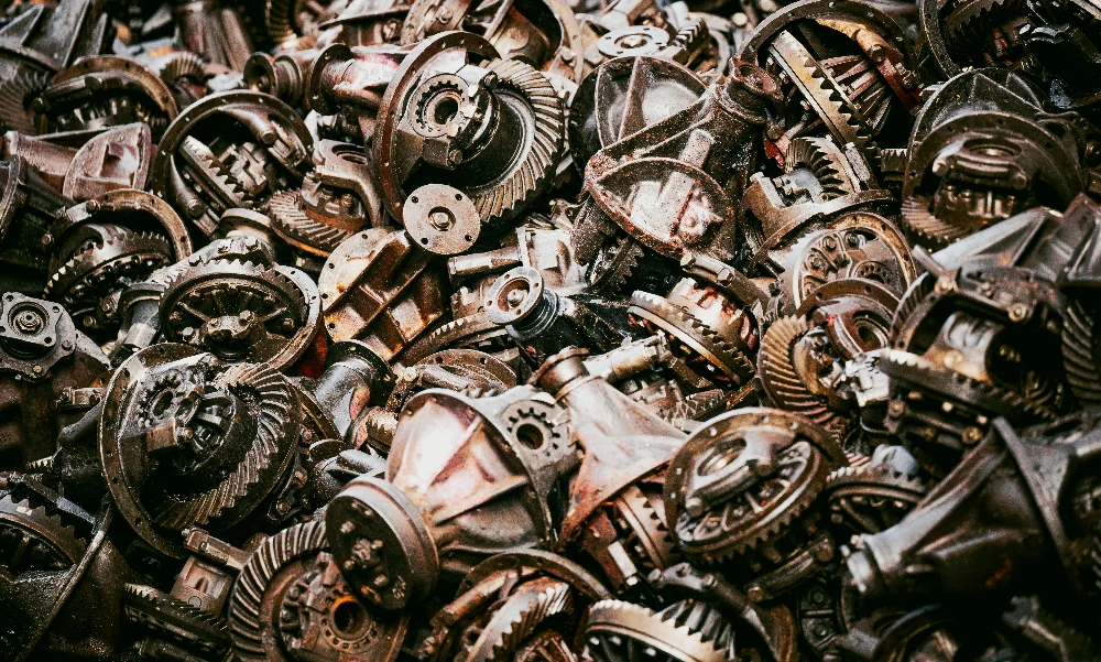 Une pièce issue d'un marché étranger peut correspondre à une version du véhicule légèrement différente de la version française Une pièce issue d'un marché étranger peut correspondre à une version du véhicule légèrement différente de la version française
